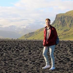 Meet your Posher, Zach